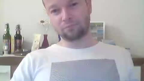 Snapshot of nick1990b chatting on February 28, 5:15 pm nick1990b online show from February 28, 5:15 pm