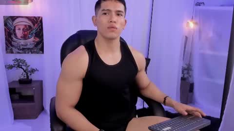 nick fenix online show from June 23, 3:04 pm