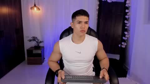 nick fenix online show from April 29, 5:12 am