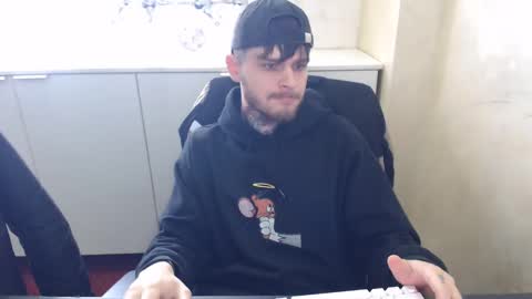 Nick  online show from December 11, 7:43 am