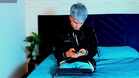 Nick  online show from March 5, 12:23 pm