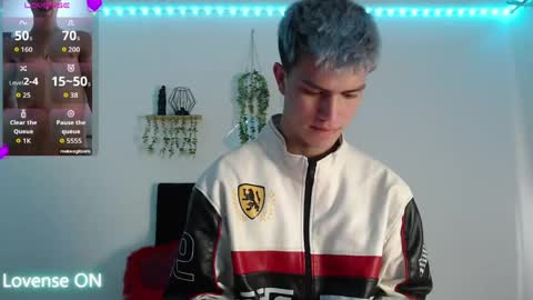 Nick  online show from April 14, 1:43 pm