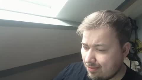 nickoeoeoe online show from March 16, 3:27 pm