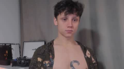 Nicky Neal online show from December 14, 1:17 am