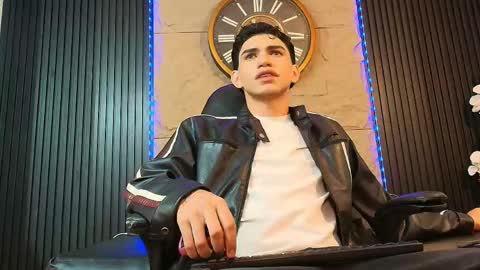 nico_monroet online show from May 12, 10:29 pm
