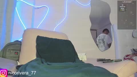 Nicolas online show from February 16, 11:25 pm