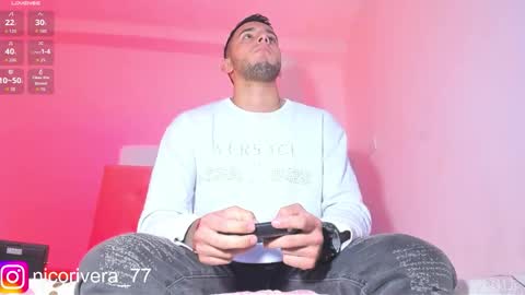 Nicolas online show from October 11, 2:32 pm