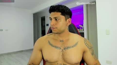 nicolas_montoya online show from October 19, 5:01 am