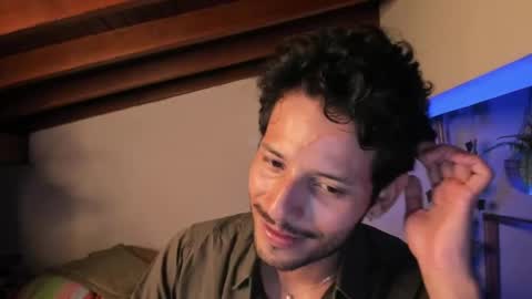 nicolasrodrii online show from April 16, 1:16 am