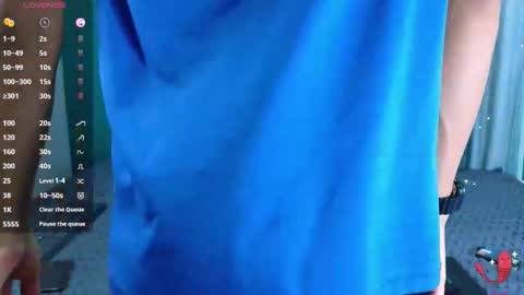 nicolastorres__ online show from February 12, 10:16 pm