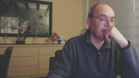 nightkeeper63 online show from February 4, 12:29 am