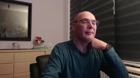 nightkeeper63 online show from September 16, 12:01 am