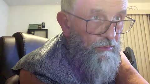 Snapshot of nightmoves1970 chatting on September 10, 2:43 am nightmoves1970 online show from September 10, 2:43 am