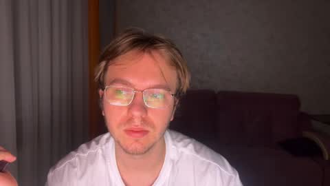 Celine online show from December 2, 8:01 pm