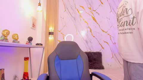    online show from March 20, 6:06 am