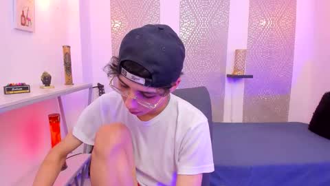    online show from December 17, 5:04 am