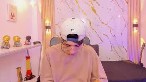    online show from March 9, 4:28 am