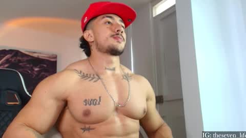 Niko online show from October 18, 8:36 pm