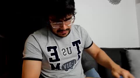 Snapshot of nipsfetich chatting on February 25, 2:36 am Steven online show from February 25, 2:36 am