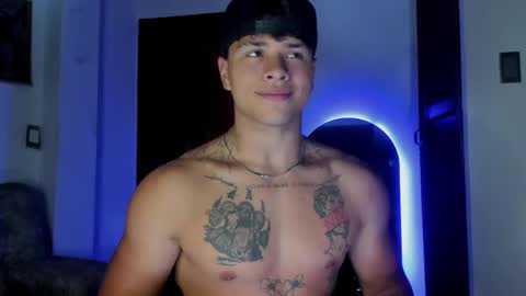 noah_223 online show from May 31, 3:40 am