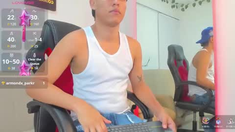 Snapshot of noah_carter66 chatting on October 8, 2:05 am noah online show from October 8, 2:05 am