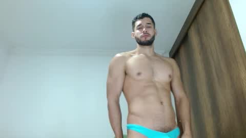 Noah online show from December 18, 3:08 pm