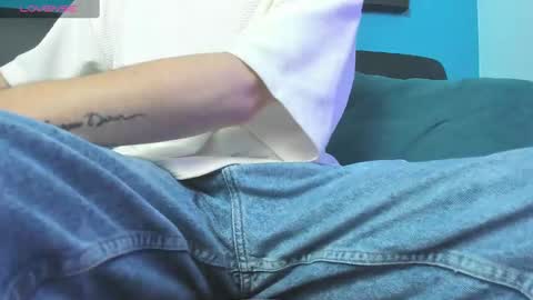    online show from December 22, 12:05 pm