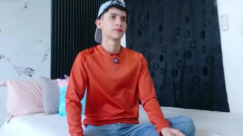 noah tyler  online show from March 21, 6:45 pm