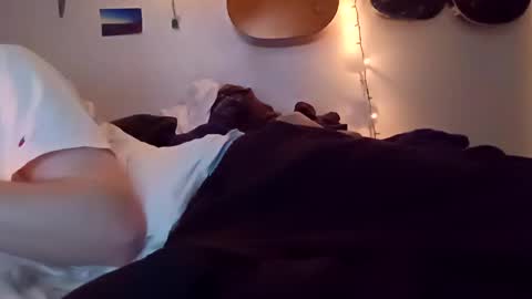 Noah Wesley online show from February 5, 9:15 am