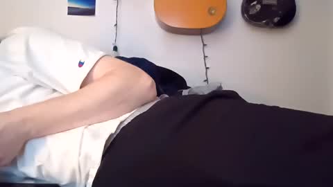 Noah Wesley online show from December 4, 10:46 am