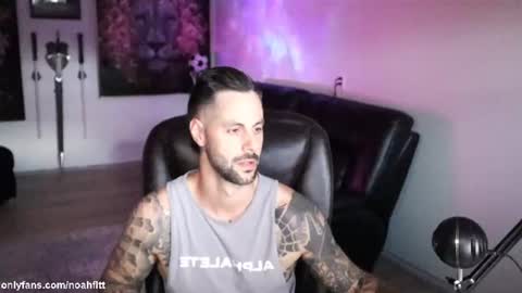 Noah Fitt online show from July 14, 2:38 am