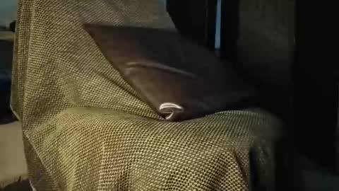 nobudget06 online show from March 28, 2:06 pm