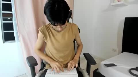 Noah online show from January 3, 2:21 am