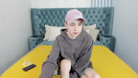 norisbev online show from July 30, 12:59 pm