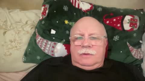 nukiss online show from April 24, 7:38 pm