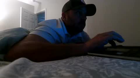 nuttincowboy727272 online show from January 14, 2:05 am