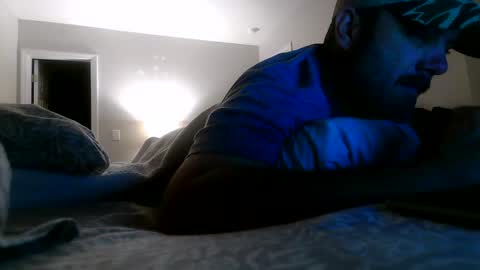 nuttincowboy727272 online show from February 1, 1:48 am