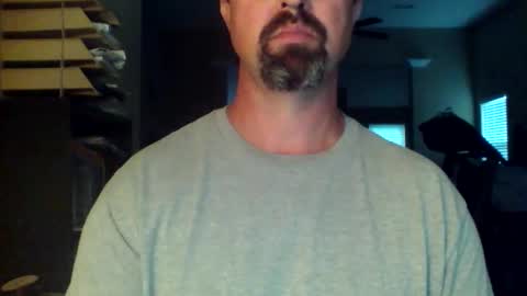 nvrenuff1979 online show from April 1, 11:45 am