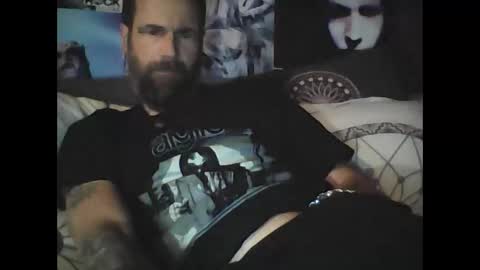 Snapshot of oedipe666 chatting on February 10, 4:04 pm oedipe666cam online show from February 10, 4:04 pm