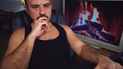 officeman7 online show from January 10, 5:02 pm