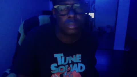 Money online show from December 4, 2:42 am