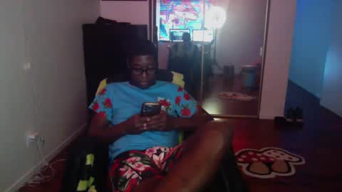 Money online show from December 16, 12:04 am