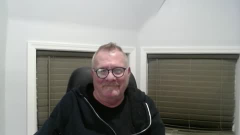 oldguybigd online show from December 2, 7:22 am