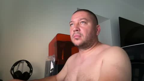 Oliver84 online show from July 1, 4:19 pm