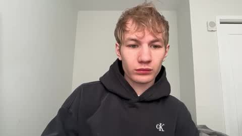 Snapshot of oliver_beck chatting on March 1, 6:32 pm Oliver Beck online show from March 1, 6:32 pm