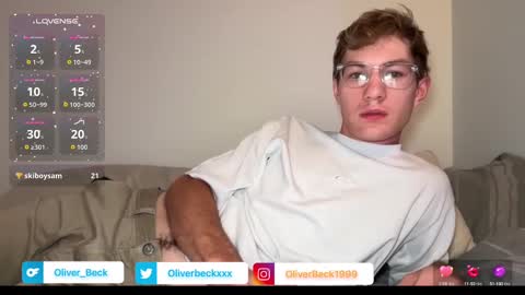 Snapshot of oliver_beck chatting on September 15, 3:19 am Oliver Beck online show from September 15, 3:19 am