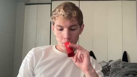 Snapshot of oliver_beck chatting on December 11, 7:32 pm Oliver Beck online show from December 11, 7:32 pm
