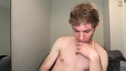 Snapshot of oliver_beck chatting on March 3, 7:12 pm Oliver Beck online show from March 3, 7:12 pm