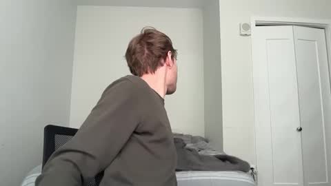 Snapshot of oliver_beck chatting on February 9, 6:37 pm Oliver Beck online show from February 9, 6:37 pm