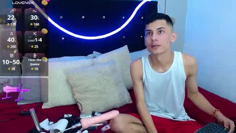 Snapshot of oliver_king_sex chatting on December 9, 7:03 pm Oliver Smith online show from December 9, 7:03 pm